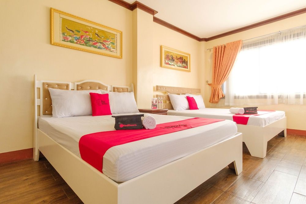 RedDoorz Plus @ Seaborne Hotel Subic Zambales 3