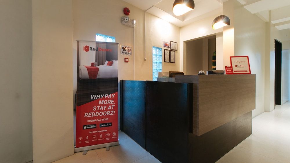 RedDoorz @ Golite Old Albay - Hostel 1