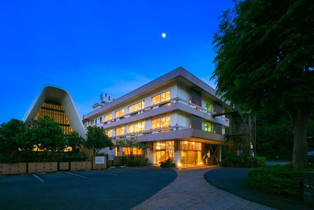 Yugawara Manyoso -1 estrellas en Yugawara