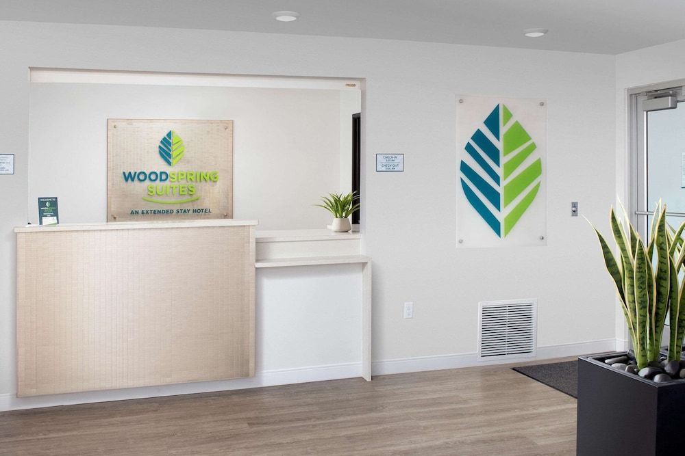 WoodSpring Suites Seattle Redmond 3