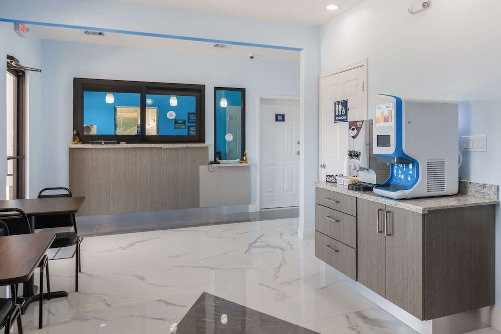 Americas Best Value Inn Aldine Westfield 3