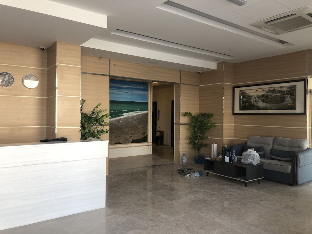 Seasons Hotel Barka 3