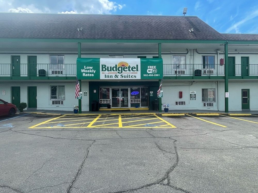 Budgetel Inn & Suites 2 estrelas em Louisville