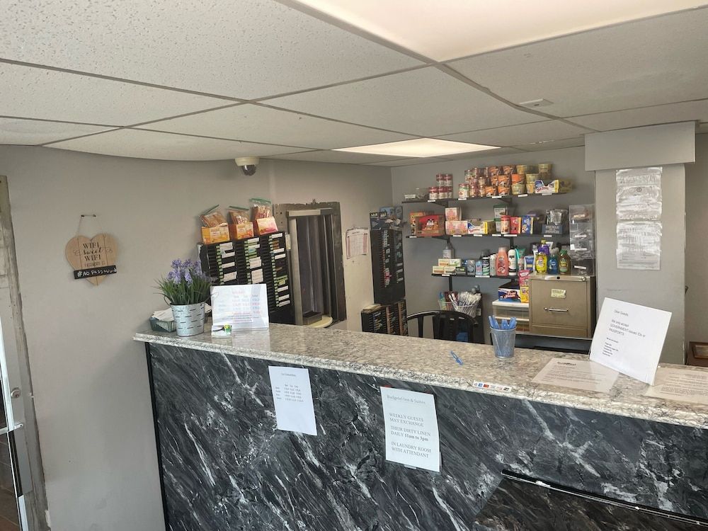 Budgetel Inn & Suites 3