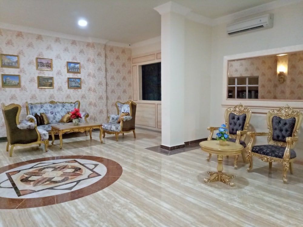 Grand Town Hotel Mandai 3