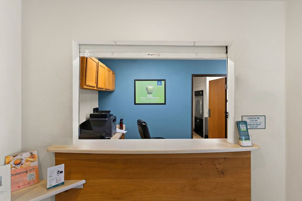 WoodSpring Suites El Paso I-10 Southeast 3