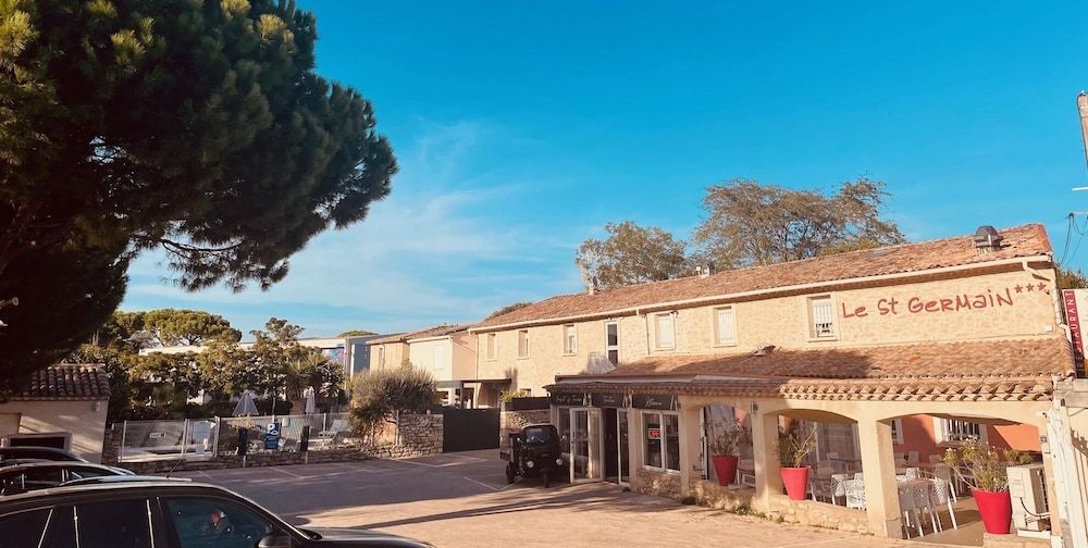 Hôtel Le Saint Germain 3 estrelas em Pézenas