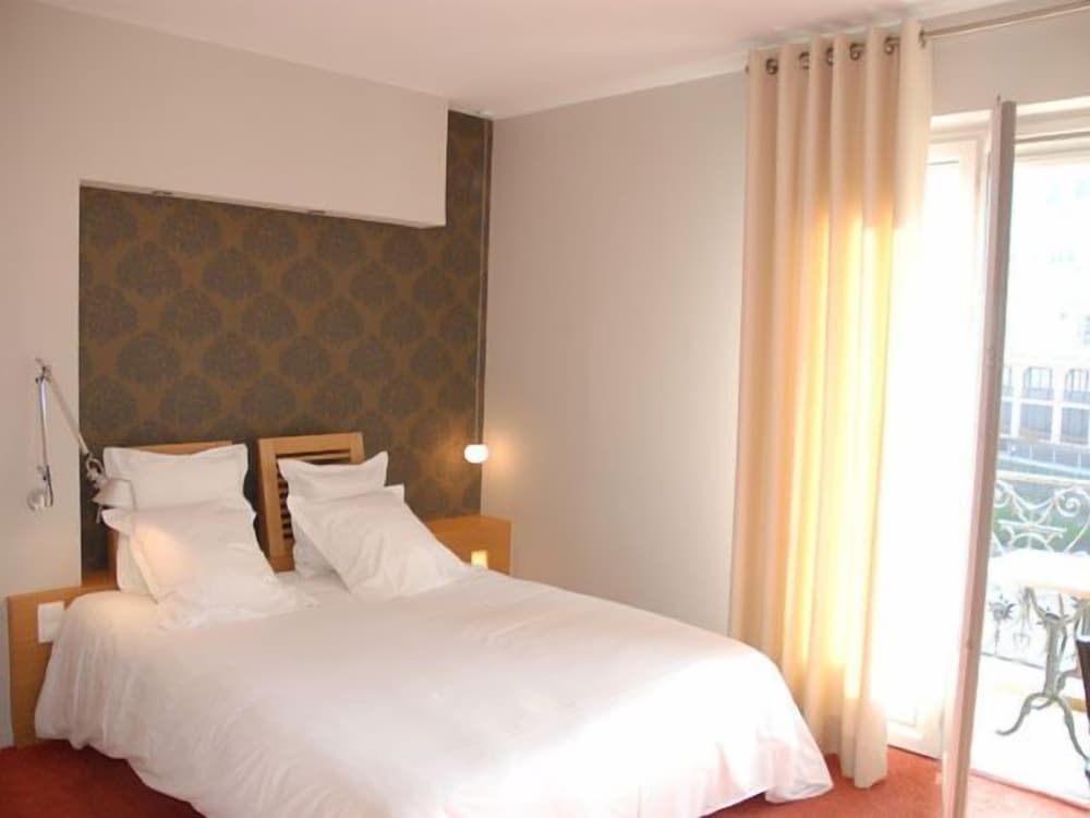 Hotel de la Vallee 3