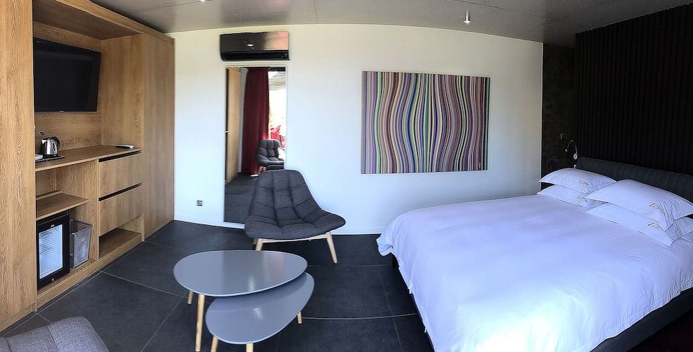 The Address Cassis 3