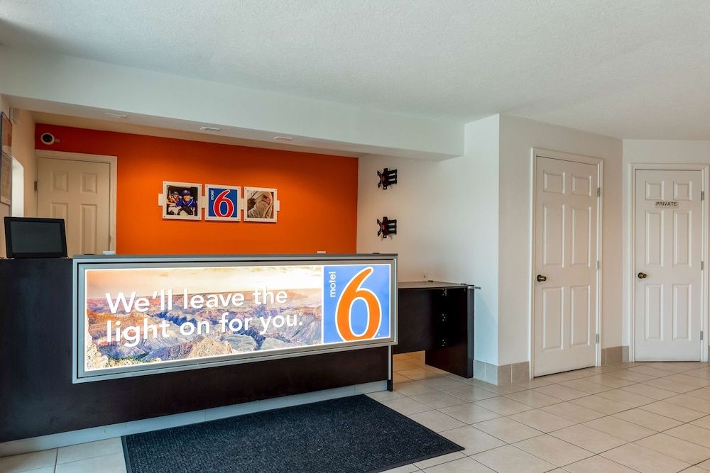 Motel 6 Houston, TX - East 3