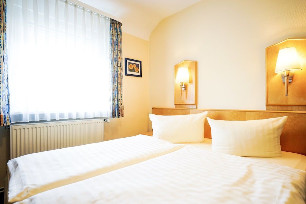 Hotel Sauer Garni 3 estrelas em Neu Isenburg