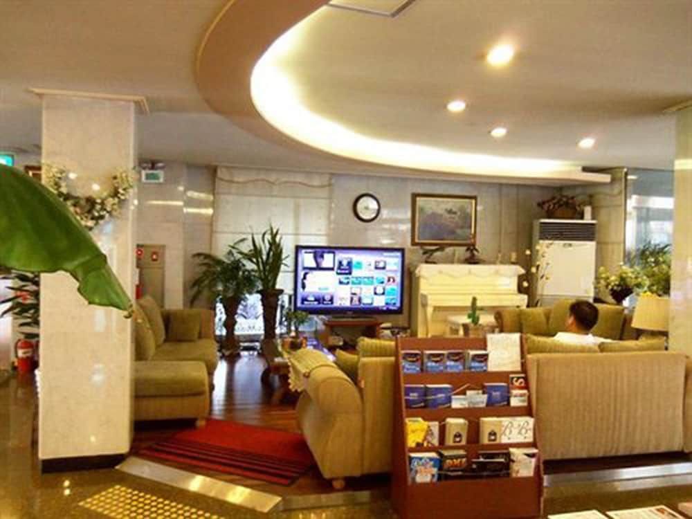 Asia Tourist Hotel 3