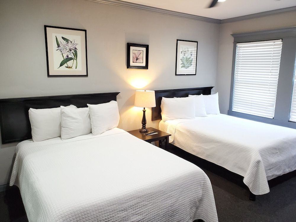 Coronado Inn 3