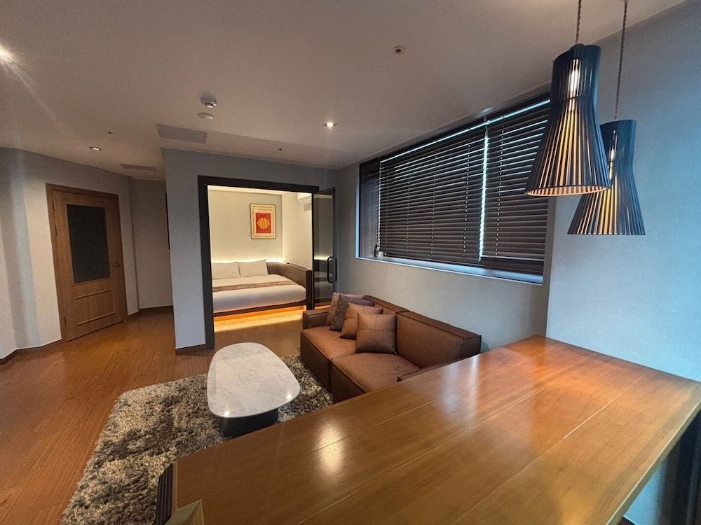 Hyunjin Tourist Hotel 3 estrellas en Donghae