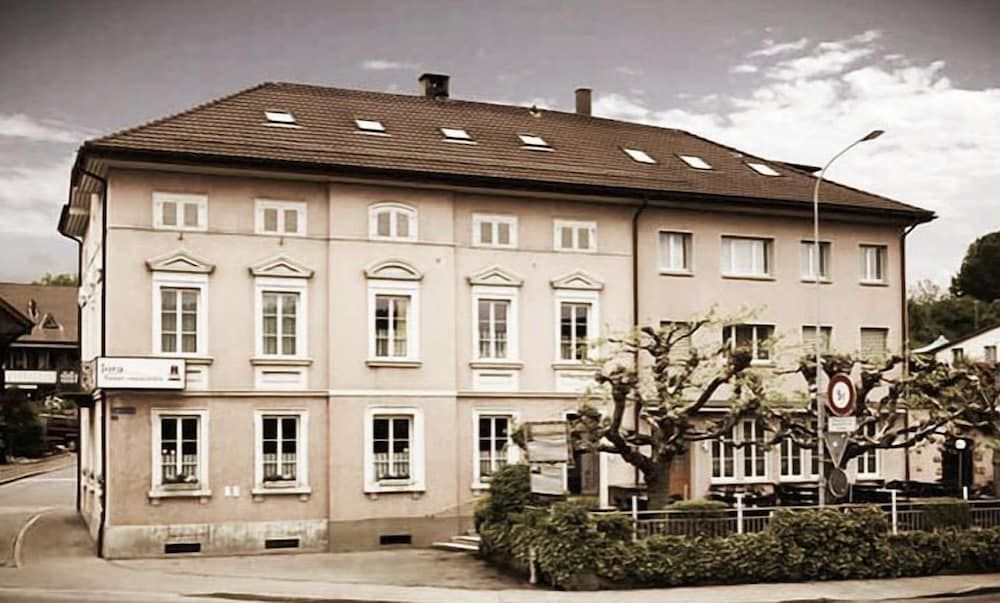 Hotel Restaurant Jura