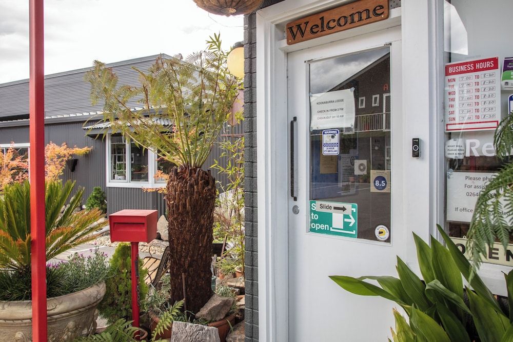 Kookaburra Ski Lodge 2