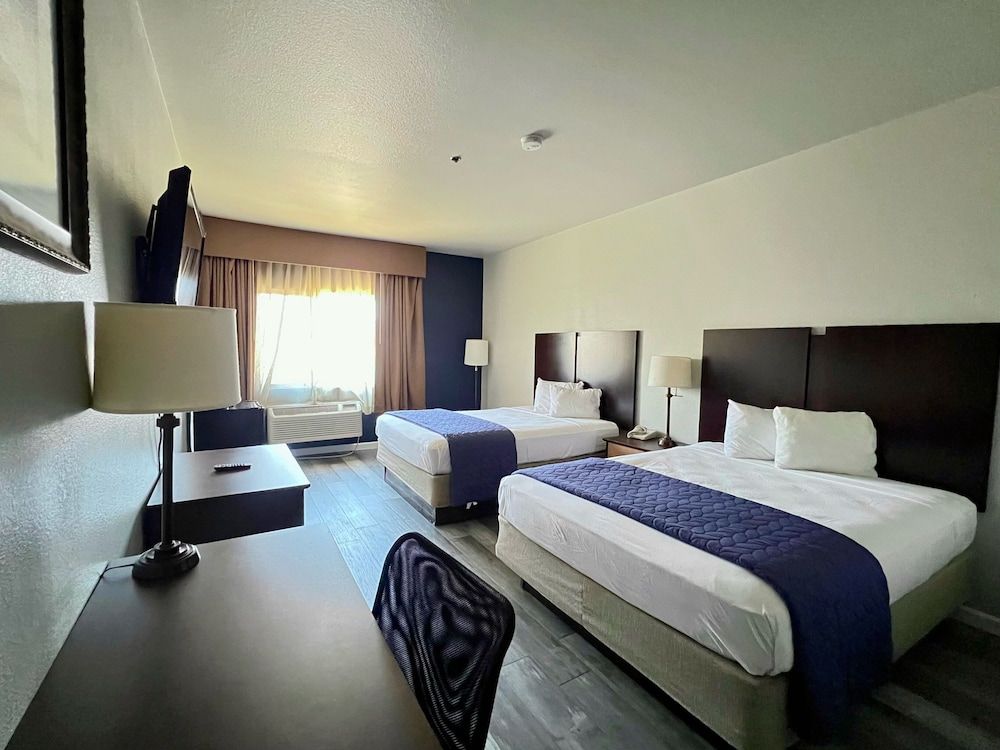 Budget Inn 3