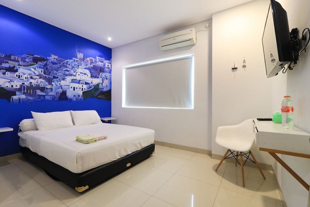 Locus Rooms 1