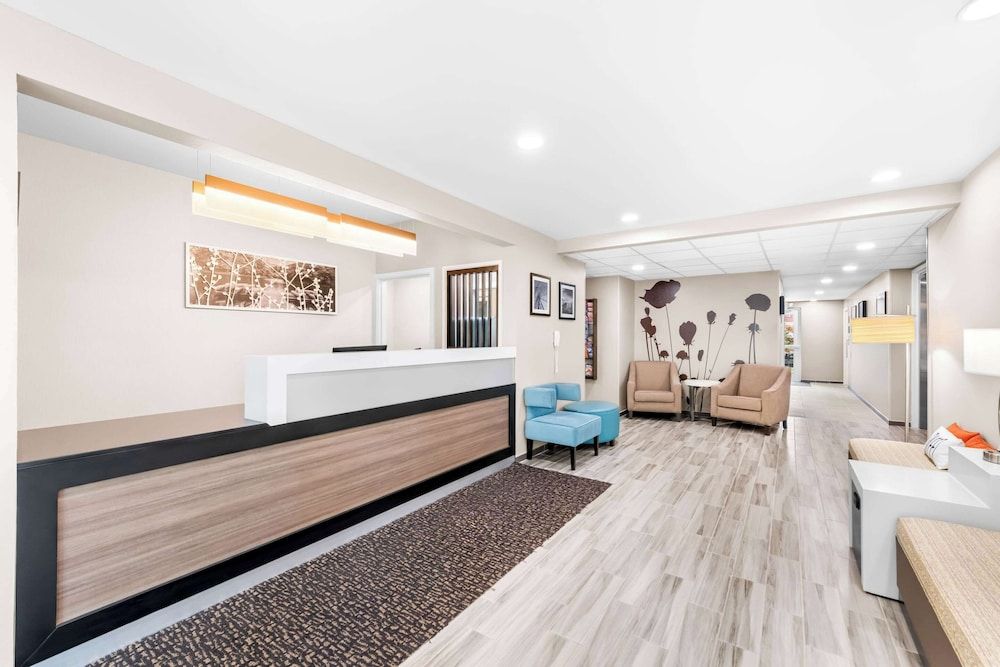 Sleep Inn & Suites Pigeon Forge - Downtown 2