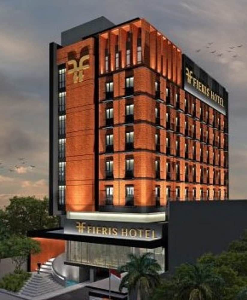 Fieris Hotel Rawamangun -1 estrellas en Jakarta