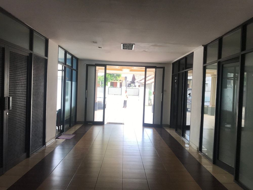 OYO 3747 Comfort Residence 2