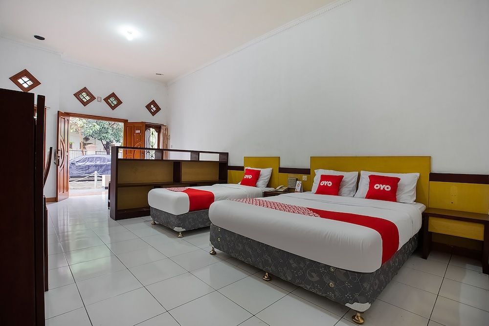 OYO 3406 Pandu Prima Guest House Syariah 1