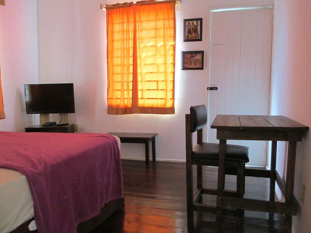 Kingsworth Bed and Breakfast 3