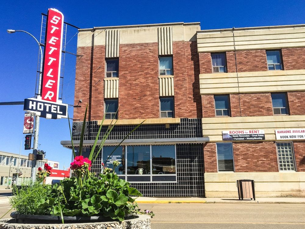 Stettler Hotel