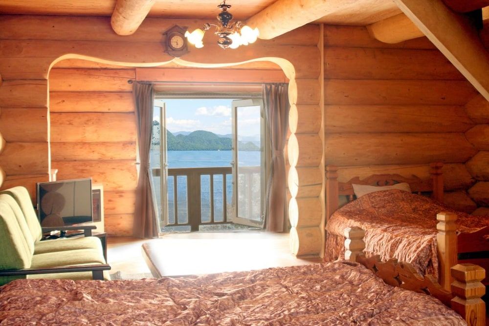 Kitutuki Canadian Club 3