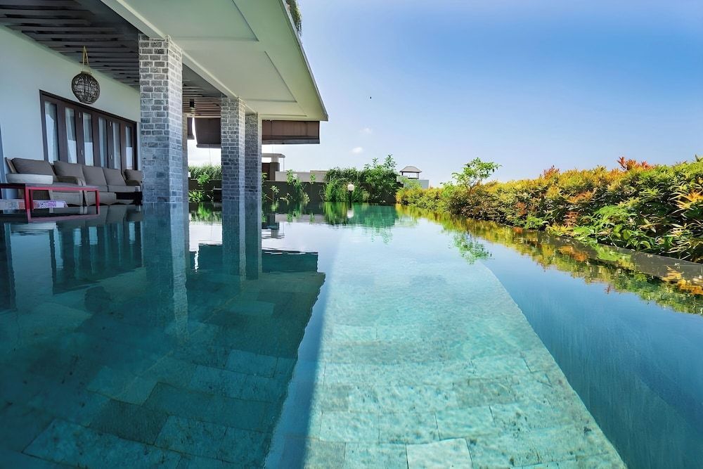 The Ocean Views Luxury Villas & Apartment