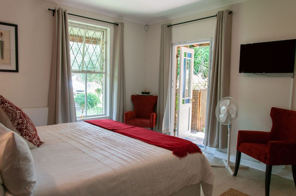 Rustic Manor Bed And Breakfast 2