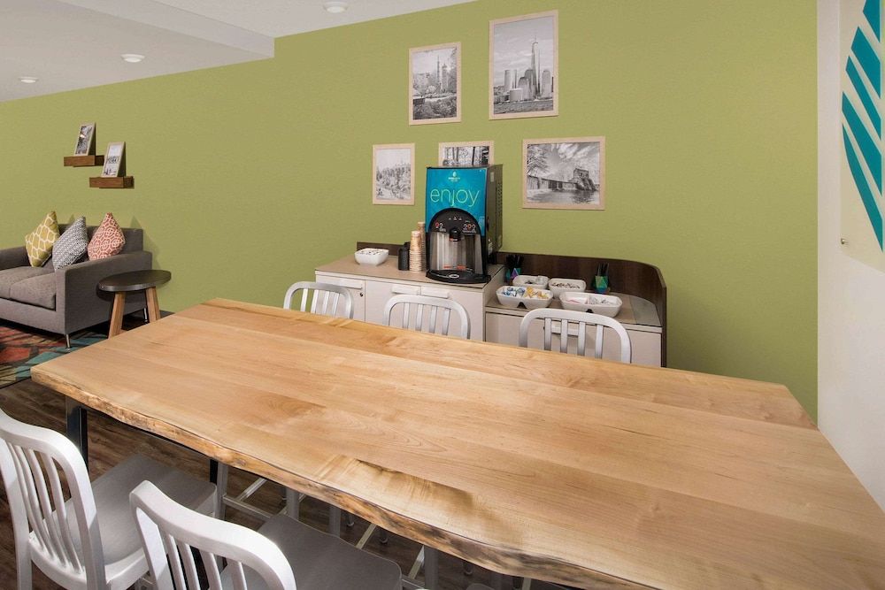 WoodSpring Suites South Plainfield 3