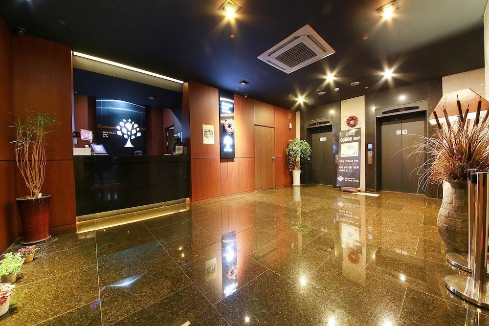 Uijeongbu La Tree Hotel 2