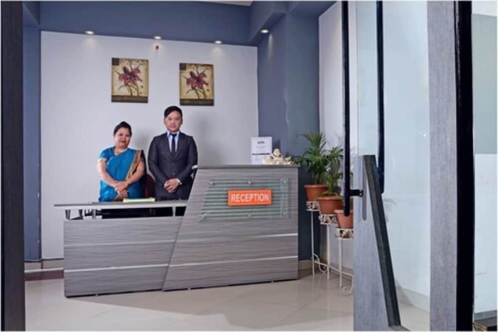 Mount Embassy Hotel 2