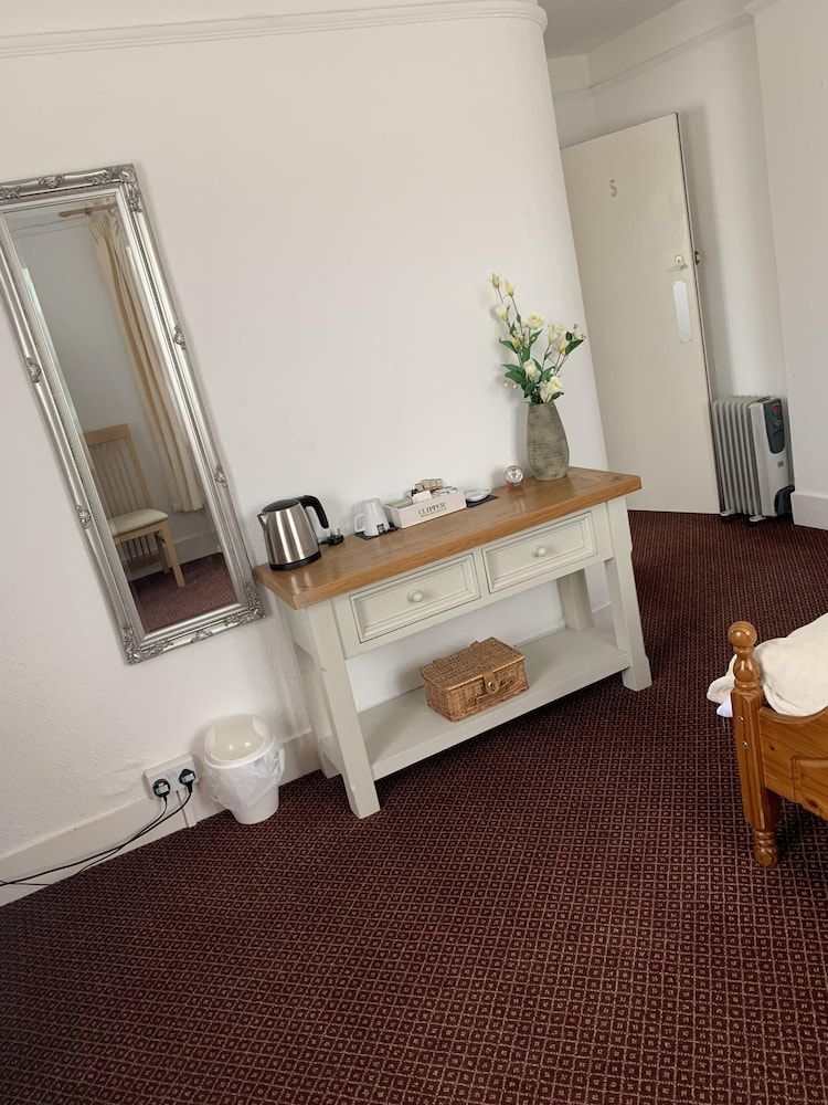 The Prince of Wales 3