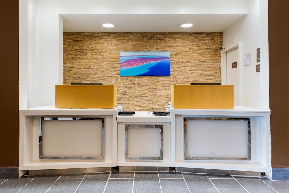 Comfort Inn & Suites Michigan City South 2