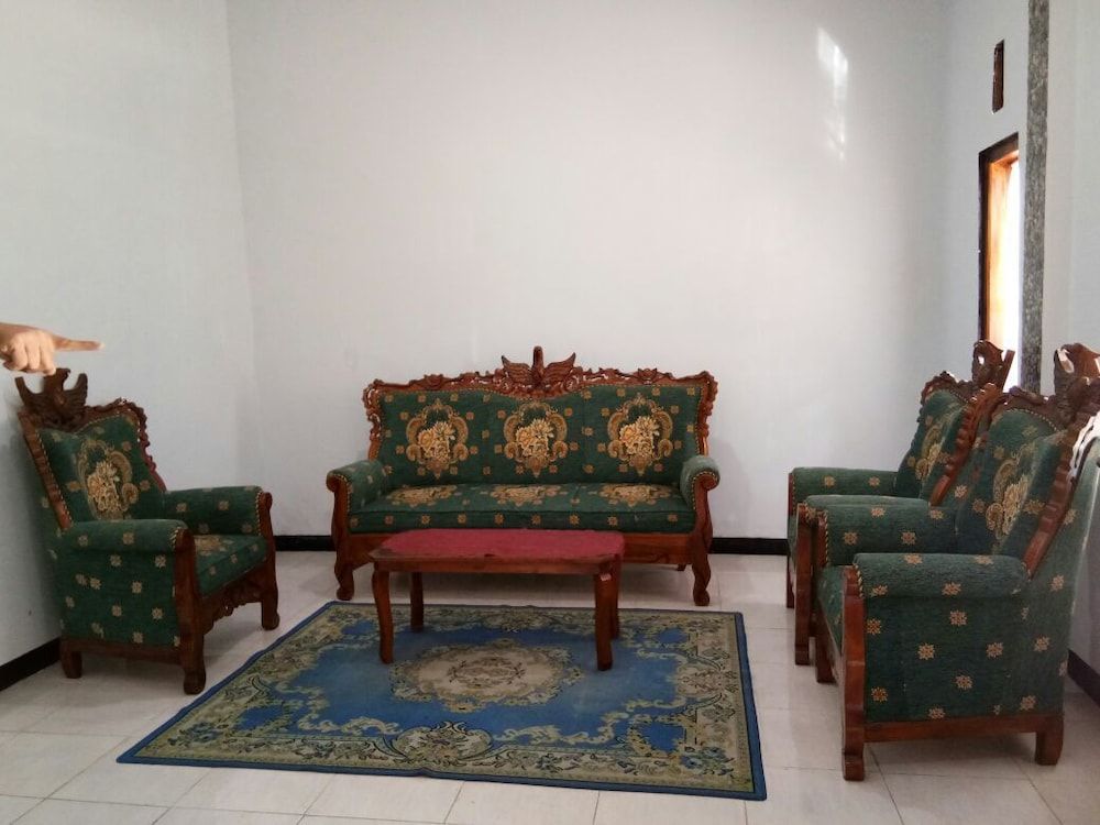 Agung Safira Homestay 2