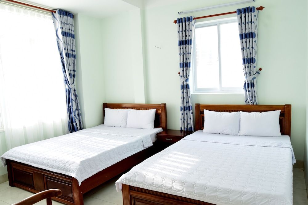 Khach San Huong Giang 2