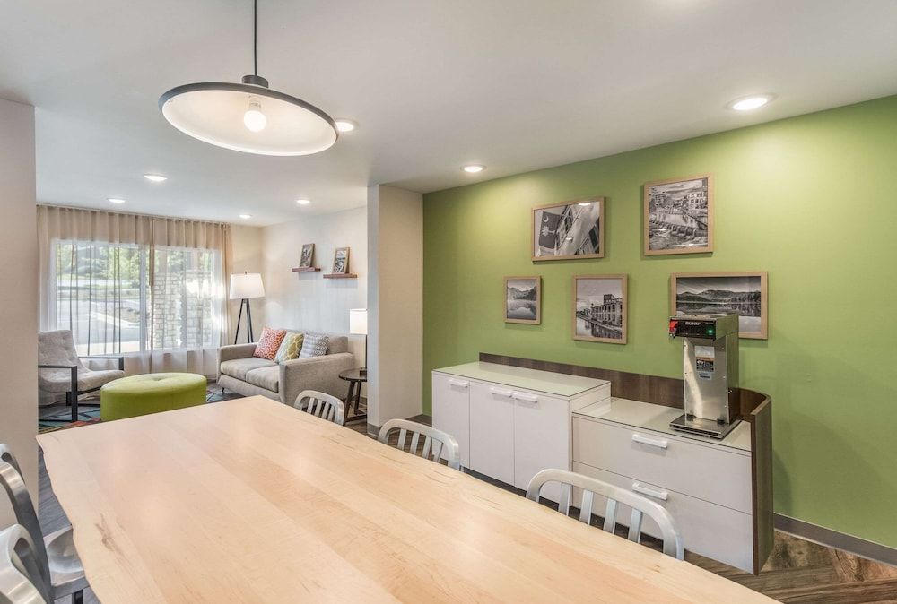 WoodSpring Suites Greenville Haywood Mall 2