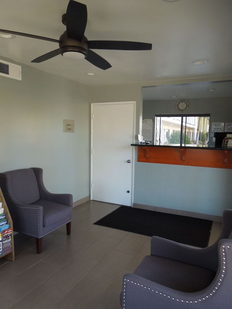 National Inn Garden Grove 3