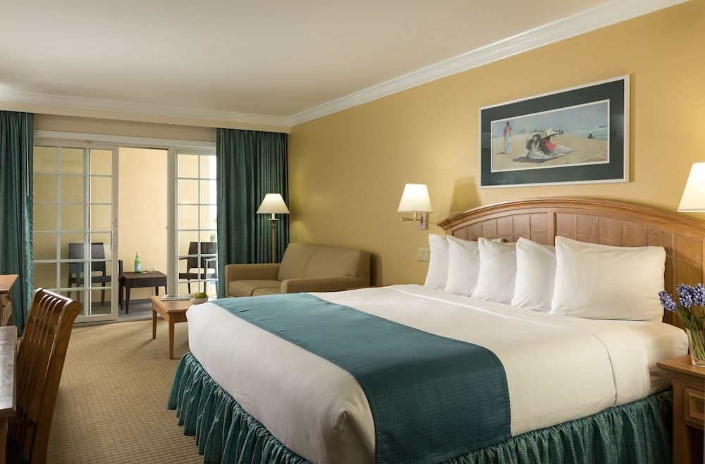 La Mer Beachfront Resort 3