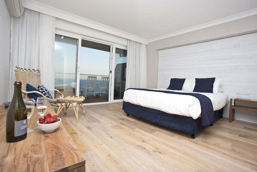 Ocean Front at The Entrance 3