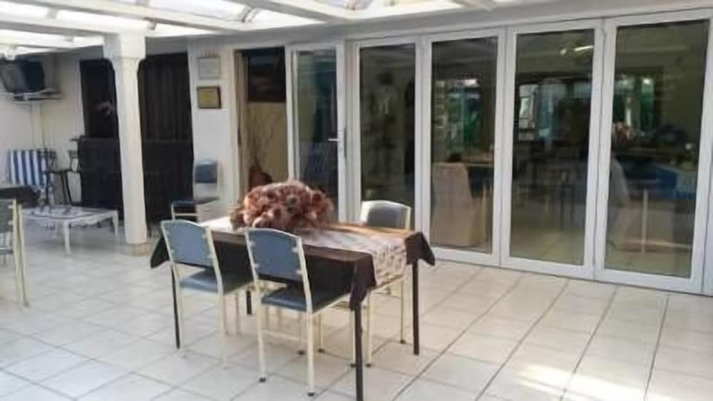 The Willow Tree Guest House