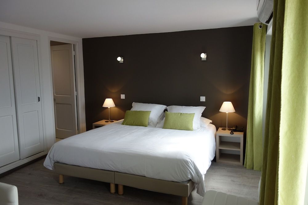 Hotel le Préjoly 2 estrelas em Saint-Vallier-de-Thiey