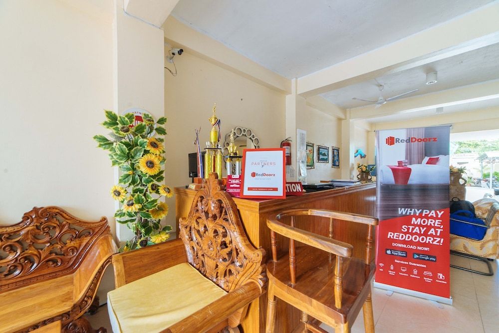 Reddoorz @ Old Buswang Road 3