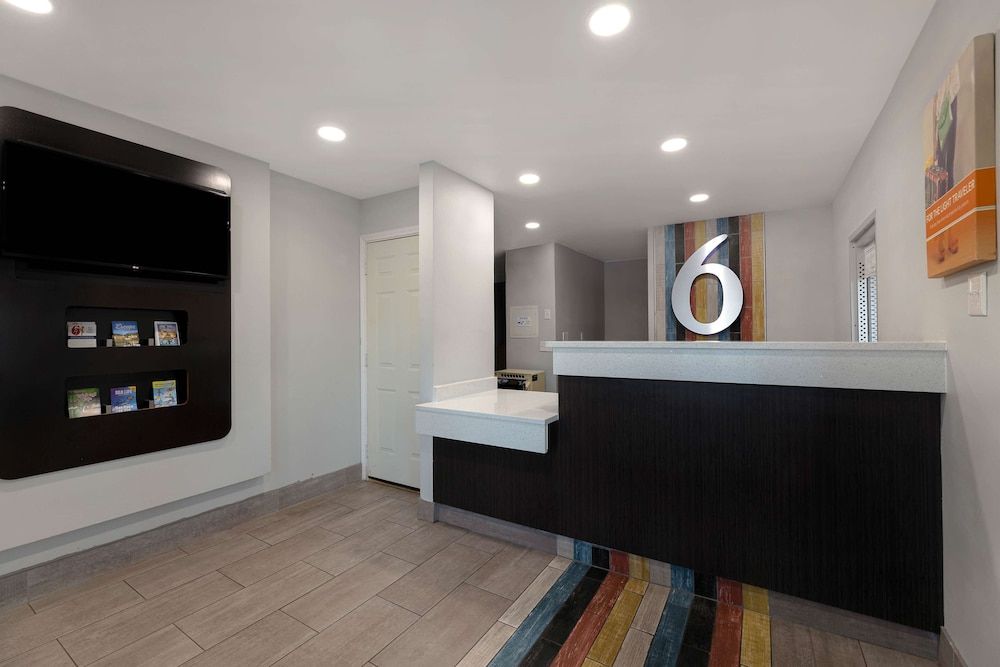 Motel 6 San Antonio, TX - West SeaWorld 3