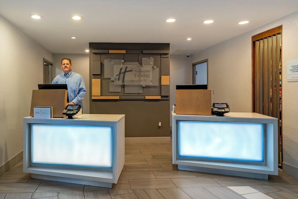 Holiday Inn Express Hotel & Suites The Villages by IHG 2