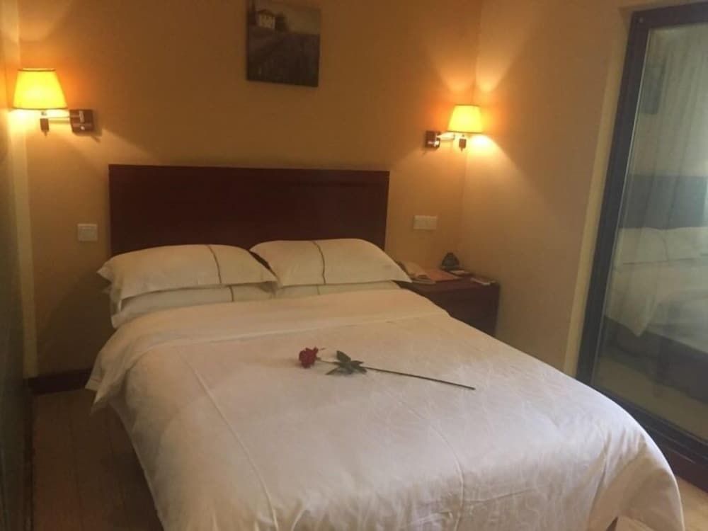 GreenTree Inn Suzhou Mudu Ancient Street Express Hotel 3