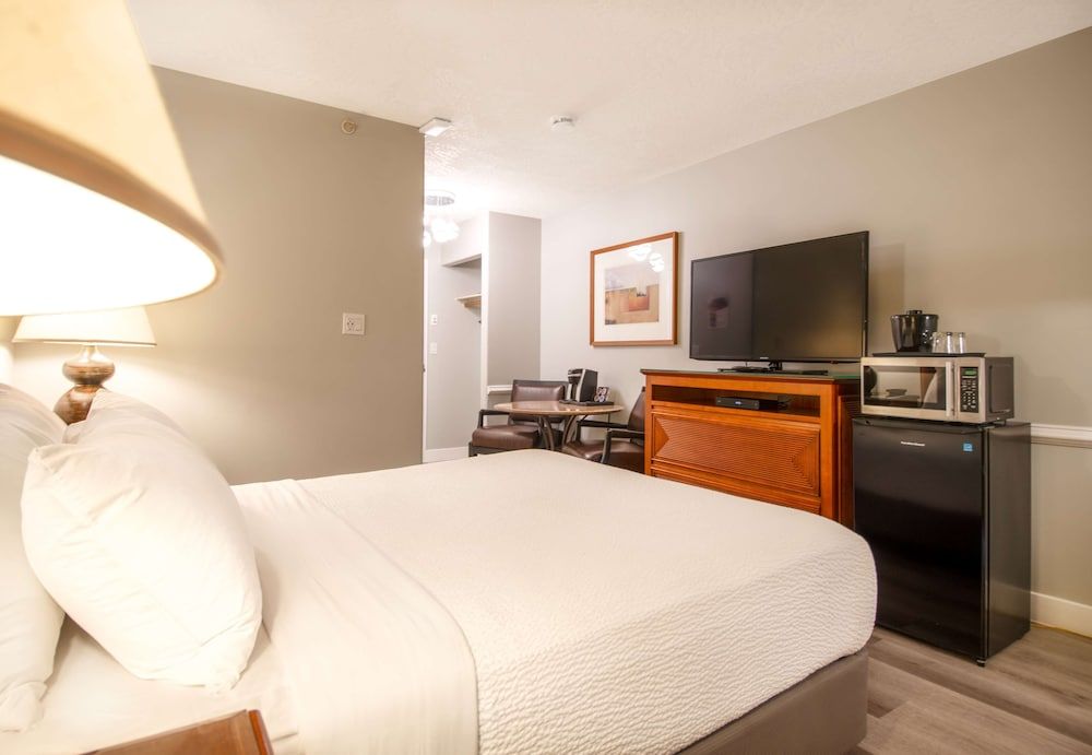 Coast Parksville Hotel 3