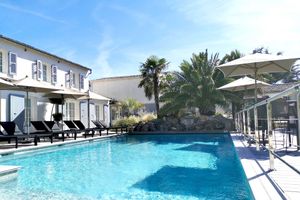 Le Clos Saint-Martin Hôtel & Spa
